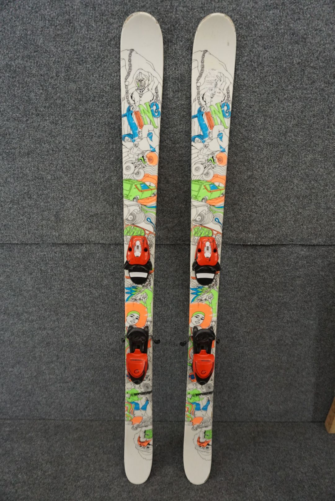 Line Length 132 cm/52" Alpine Skis
