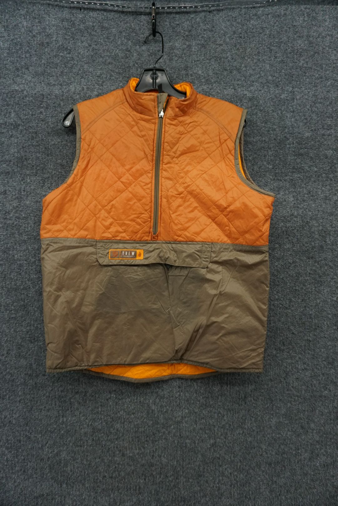 Trew Size Medium Men's Synthetic Vest