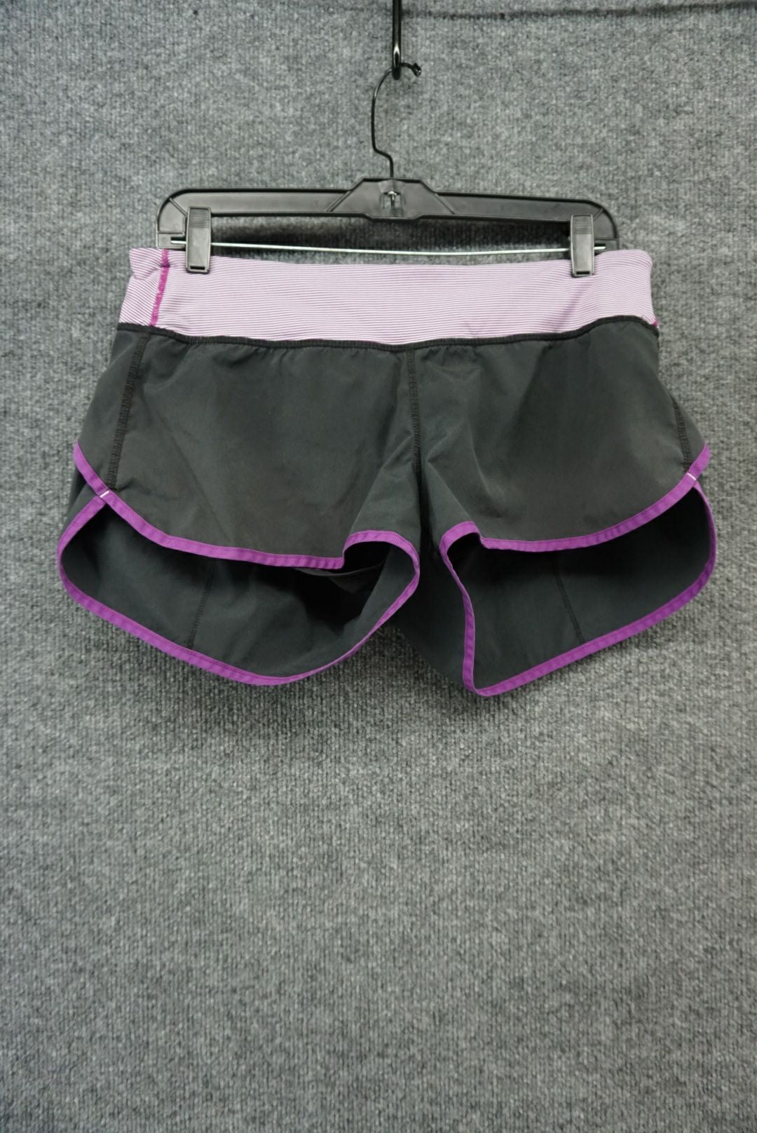 Lululemon Black/Pink Size W10 Women's Active Shorts