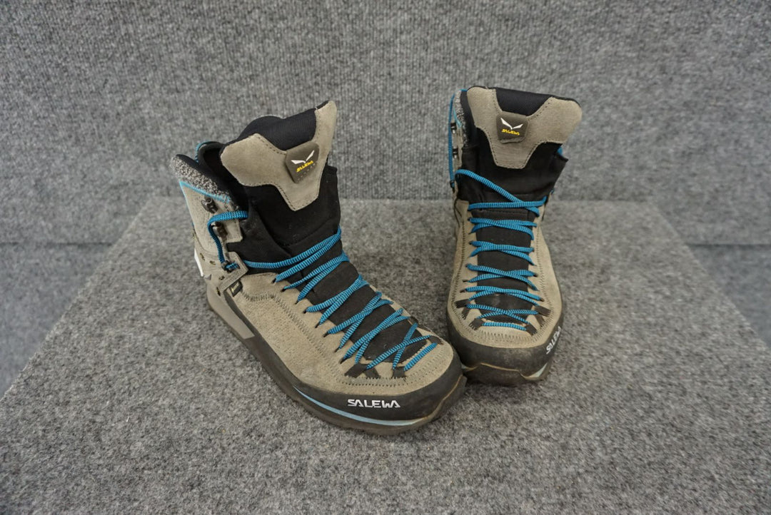 Salewa Blue/Gray Size W8/39 Women's Mountaineering Boots