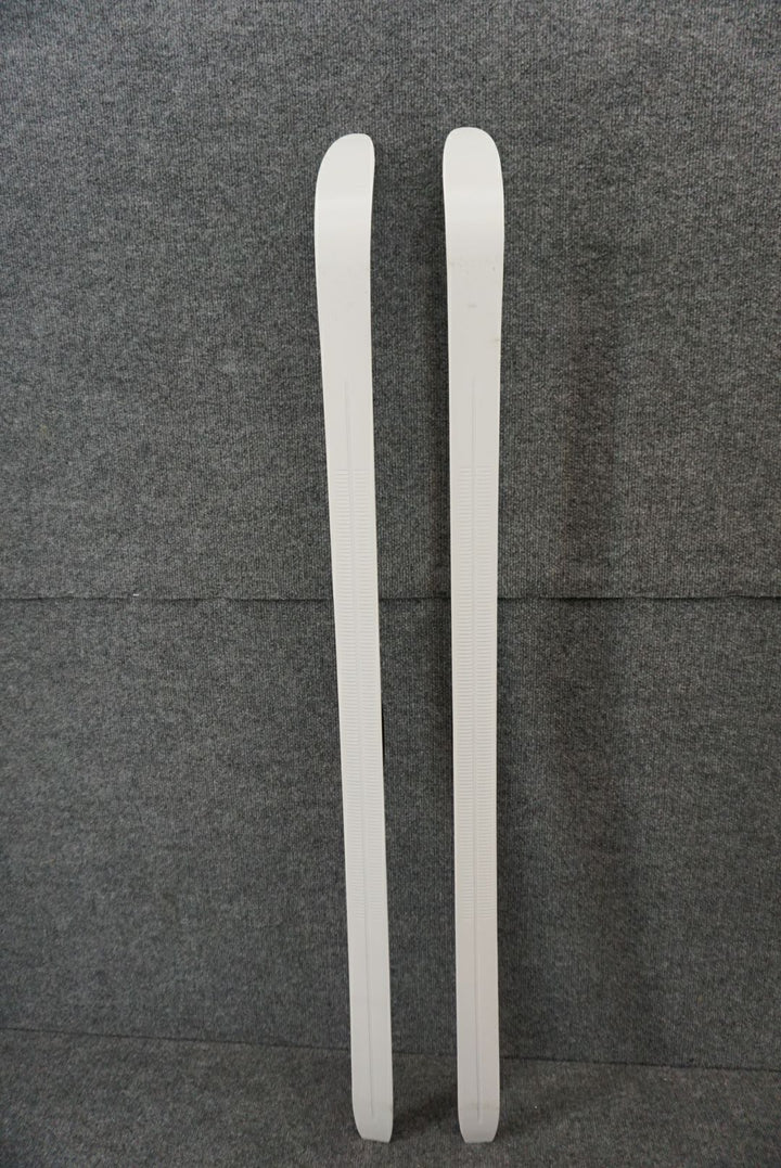 Whitewoods Length 137 cm/54" Cross Country Skis