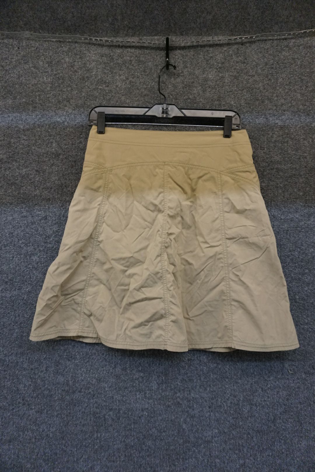 Mountain Hardwear Tan Size 34 Women's Skirt