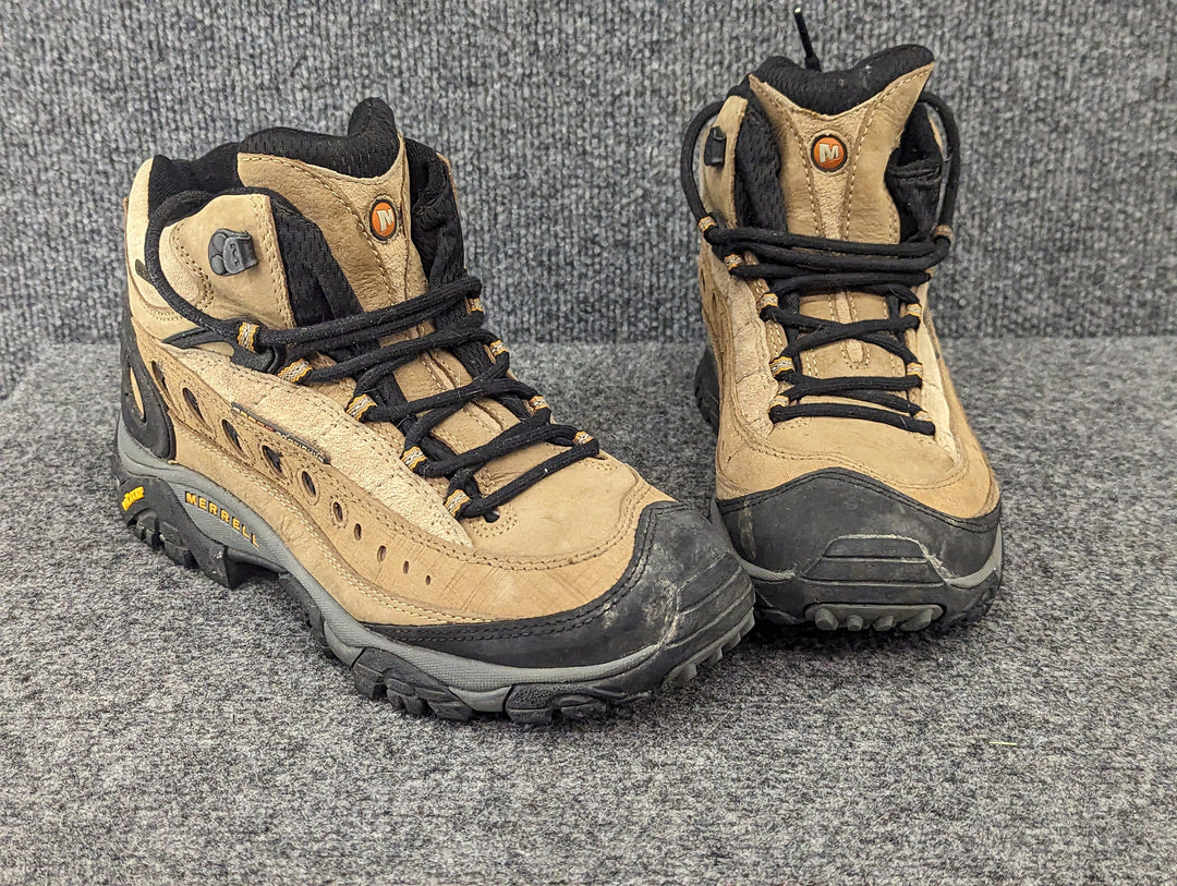 Merrell Size W10/42 Women's Hiking Boots