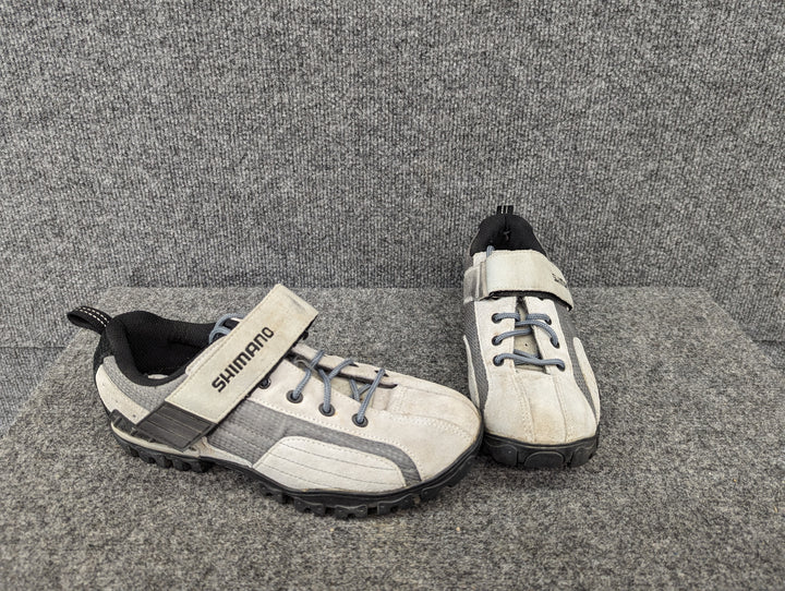 Shimano Size 7.5/40 Men's Bike Shoes