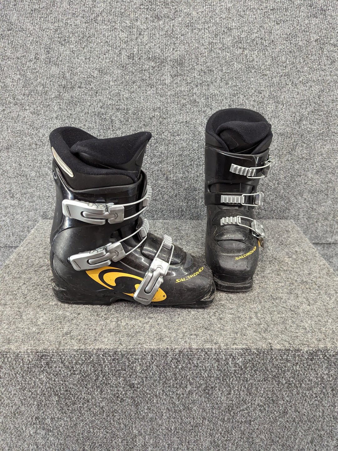 Nævne Resten Tilsætningsstof Salomon Size 5.5/23.5 Alpine Ski Boots – Rambleraven Gear Trader