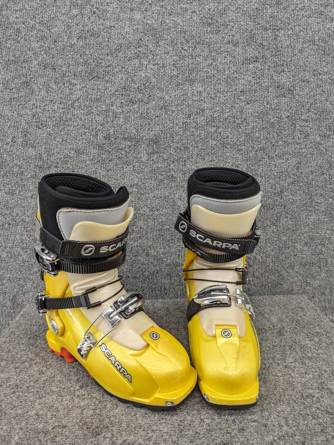 Tecnica Size W7.5/24.5 Women's Alpine Ski Boots – Rambleraven Gear Trader