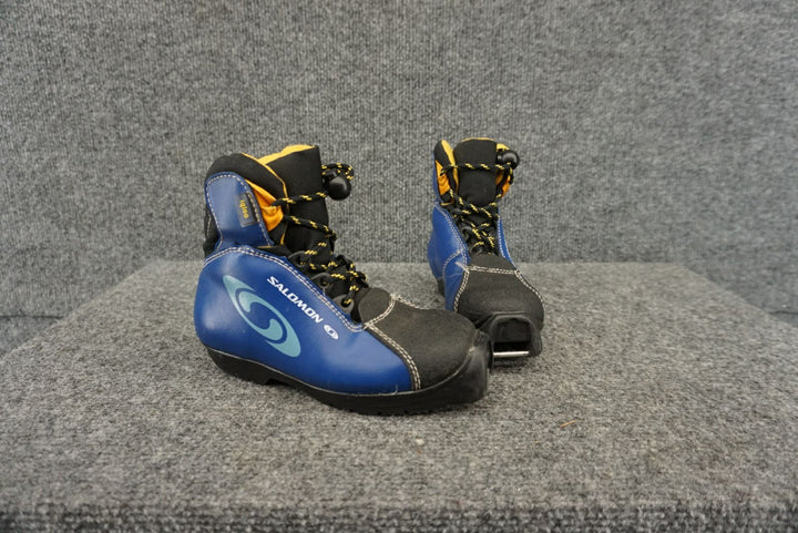 Salomon Size Y12/30 Cross Country Ski Boots