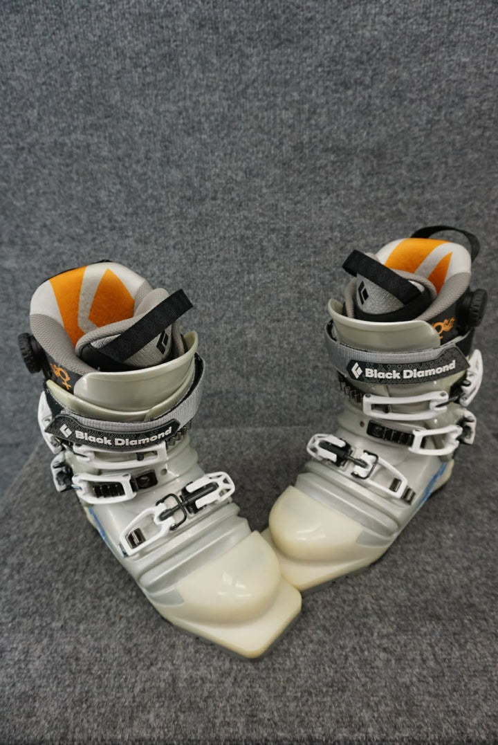 Black Diamond Size 5.5/23.5 Telemark Ski Boots