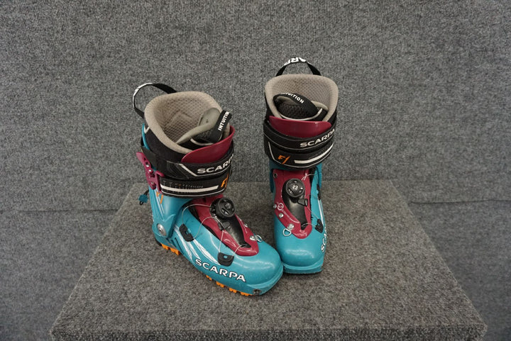 Scarpa Size W7/24 Women's AT Ski Boots