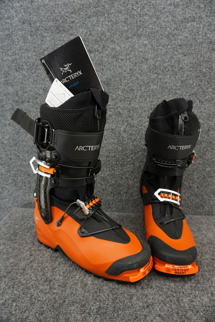 Arc'teryx Size 6.5/24.5 AT Ski Boots
