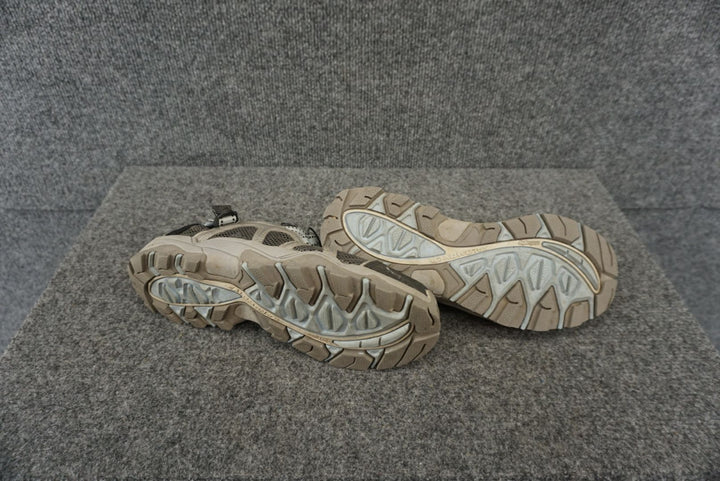 Salomon Gray Size W8.5/40 Women's Water Shoes